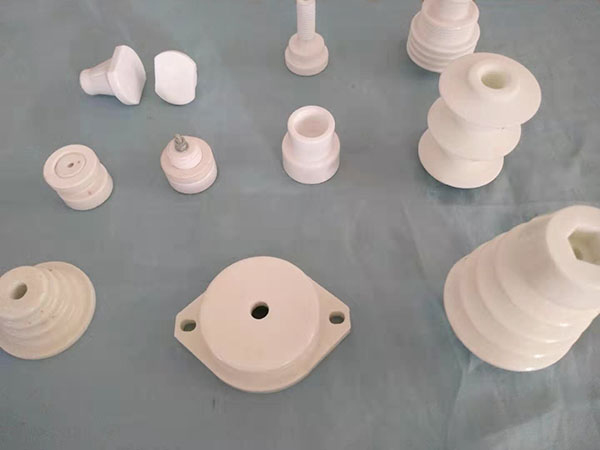 �߉��^���w